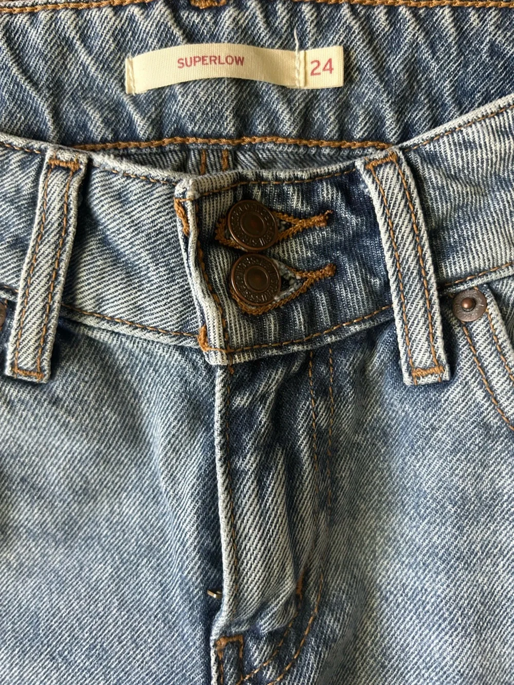 Levi’s Superlow Loose Wide-Leg Distressed Jeans Y2K inspired W24 L32